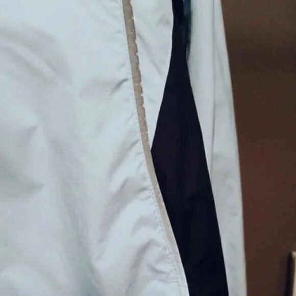 BLUE AND BLACK NIKE WINDBREAKER JACKET - Picture 6 of 6